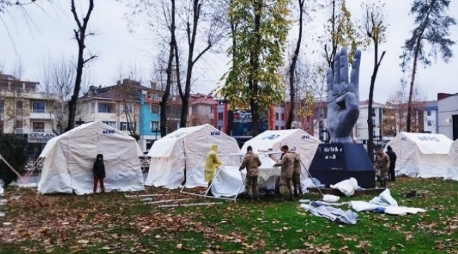 Jandarma, yaraları sarmaya devam ediyor