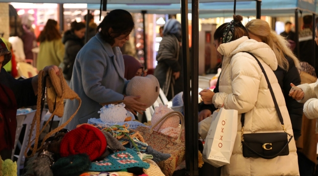 Kadın girişimciler ''Kışa Hazırız'' etkinliğinde satış yaptı