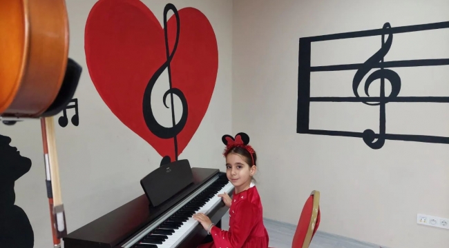 Dilovası'nda gitar ve saz kurs kayıtları başladı