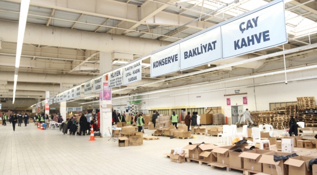 Ayni Yardım Merkezi’nden deprem bölgesine 329 tır