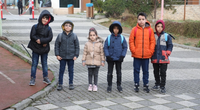 Darıca'ya gelen depremzede öğrenciler okula başladı