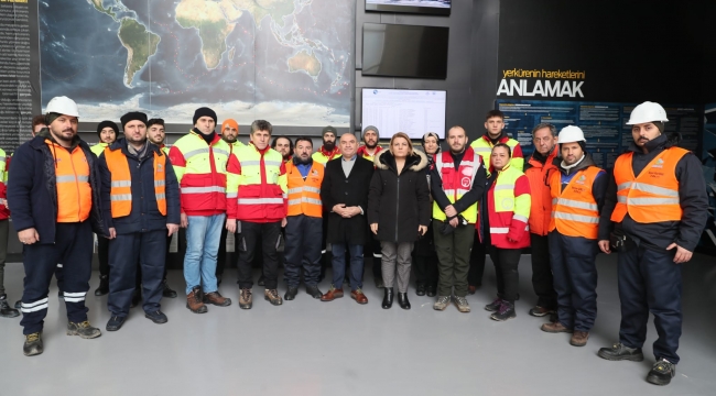 Hürriyet, Tarhan ve İzmit Belediyesi kurtarma ekipleri deprem bölgesine yola çıktı