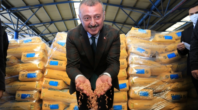 Büyükşehir'den 2 bin çiftçiye yem bitkisi tohumu desteği