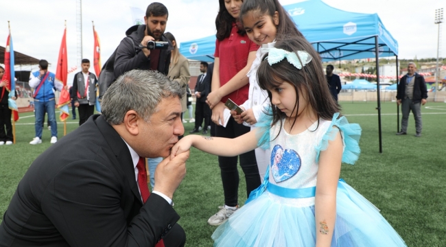 Başkan Şayir; "Herşey çocuklarımız için"