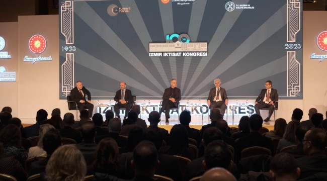GTÜ'lü akademisyen 100. Yılında İzmir İktisat Kongresi'nde