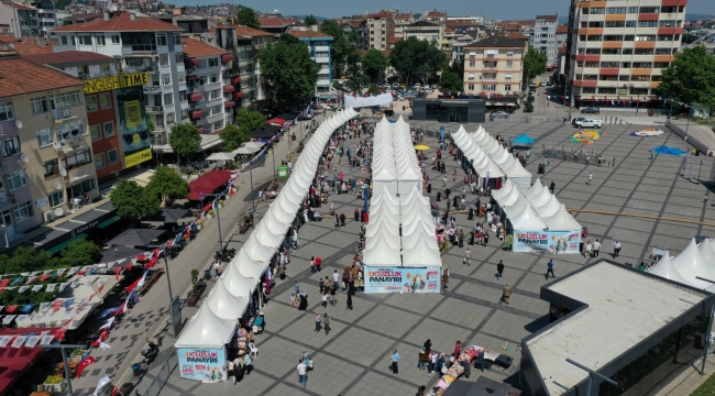 Deprem bölgesinden gelen esnaf Ucuzluk Panayırında