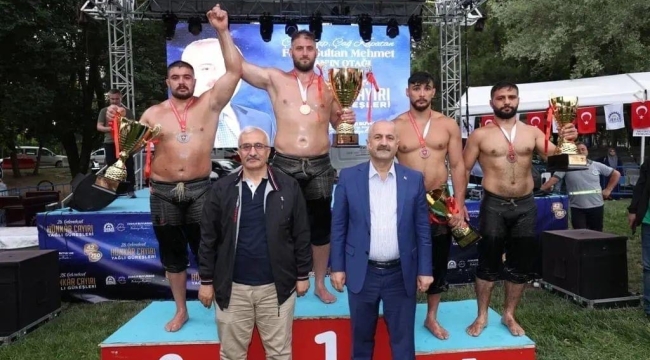 Hünkar Çayırı'nda kazanan Başpehlivan Nedim Gürel oldu