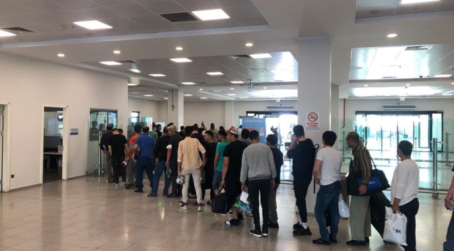 Valilikten açıklama: 72 Düzensiz göçmen sınır dışı edildi