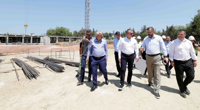 Büyükakın: Umudu paylaşıyor, engelleri birlikte kaldırıyoruz