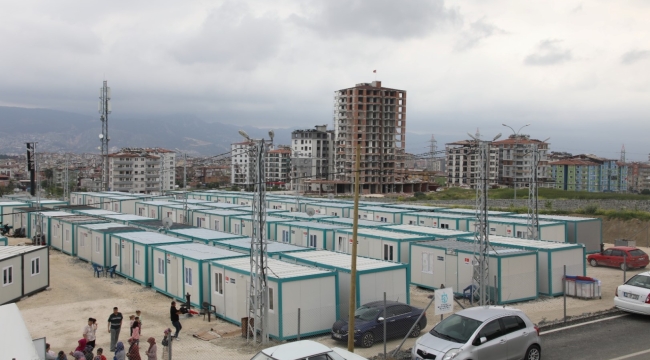 Büyükşehir'in konteyner kentlerinde yaşam sürüyor
