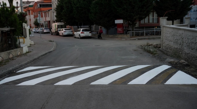 Büyükşehir yaya ve sürücülerin trafikte güvenliği için çalışıyor