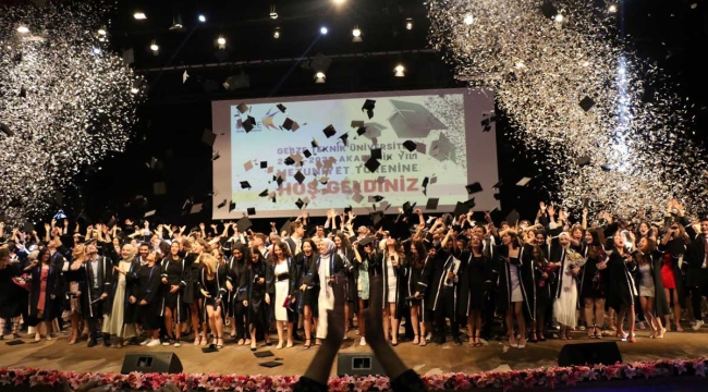 GTÜ 2022-2023 akademik yılı mezuniyet töreni gerçekleştirildi