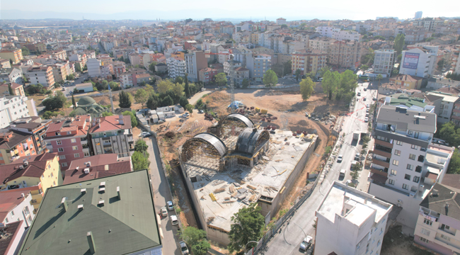 Kent meydanı camii şekilleniyor