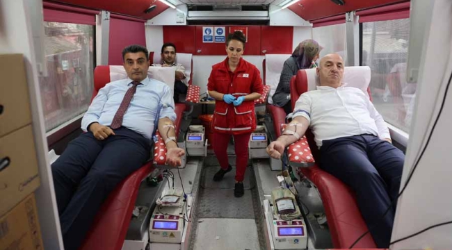 Darıca'da 100. yılda 100 ünite kan bağışı