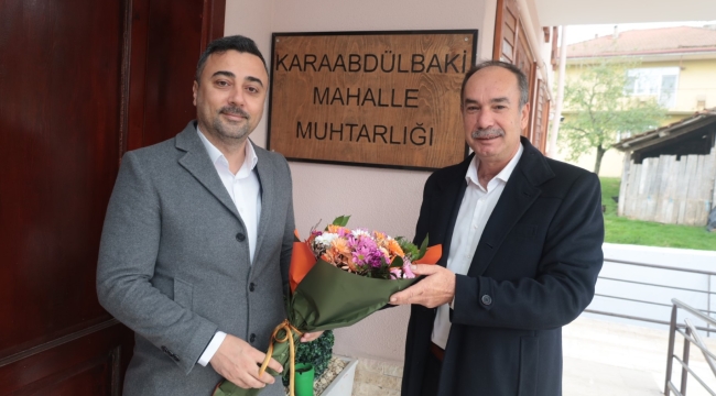 Büyükşehir'den, öğretmen emeklisi muhtarlara duygulandıran ziyaret