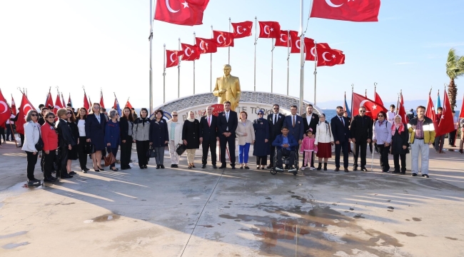 Ulu Önder Mustafa Kemal Atatürk, 10 Kasım'da Darıca'da anıldı