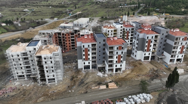 Tavşancıl TOKİ Konutları hızla yükseliyor
