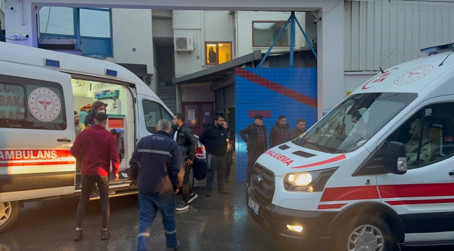 Döküm fabrikasındaki patlamada, 1 ağır 3 işçi yaralandı