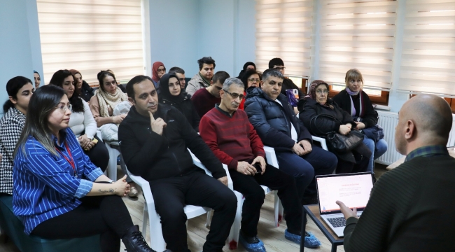 YADEV'de ailelere Otizm Spektrum Bozukluğu semineri verildi