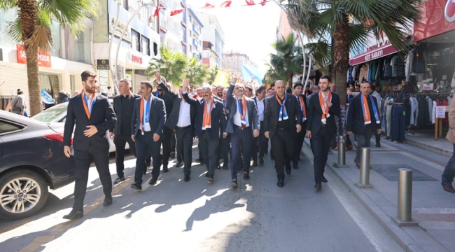 Çiftçi'ye Fatih Caddesi'nde yoğun destek