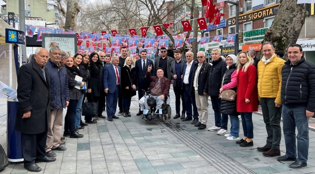 Kocaeli'de, Gencay Yıldıztekin'e yoğun ilgi