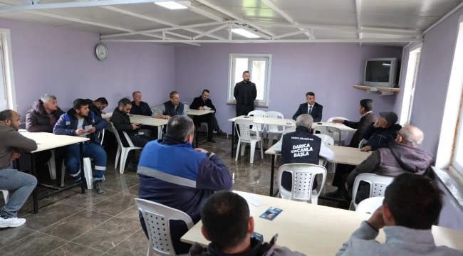 Selim Çetinkaya, belediye çalışanlarını ziyaret etti