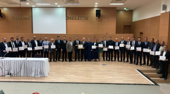 Ak Parti Darıca Belediyesi'nin yeni meclis üyeleri mazbatalarını aldı
