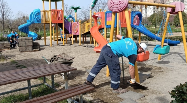 Büyükşehir, çocuklar güvenle eğlensinler diye parkları bakıma aldı