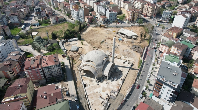 Çayırova Kent meydanında çalışmalar sürüyor