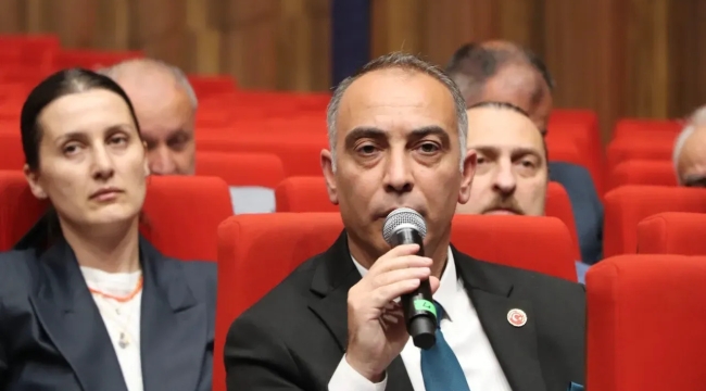 CHP'li meclis üyesi Balıkçı, Darıca trafiğini Büyükşehir Meclisi'ne anlattı: ''Bari Darıca'yı bu 5 yılda unutmayın" dedi