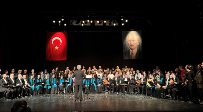 "Aşk ile" konseri Kocaelilileri mest etti