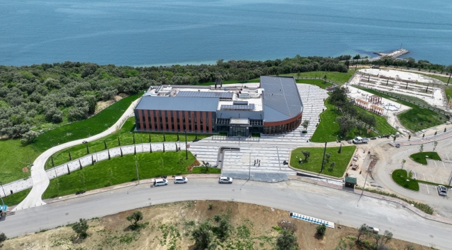 Darıca Kütüphanesi gençlere en güzel hediye
