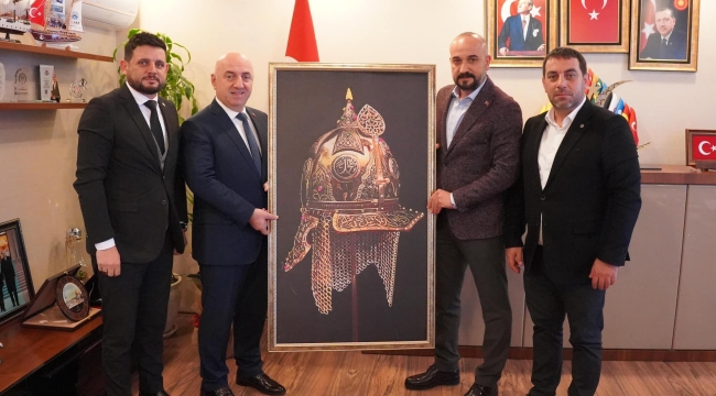 MHP'li Demirbaş ve Yaşar'dan Başkan Bıyık'a tebrik ziyareti