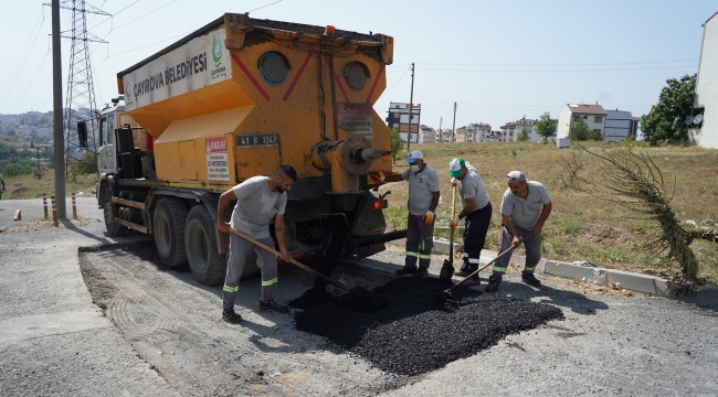 Çayırova'da Fen işleri ekiplerinin saha çalışmaları sürüyor