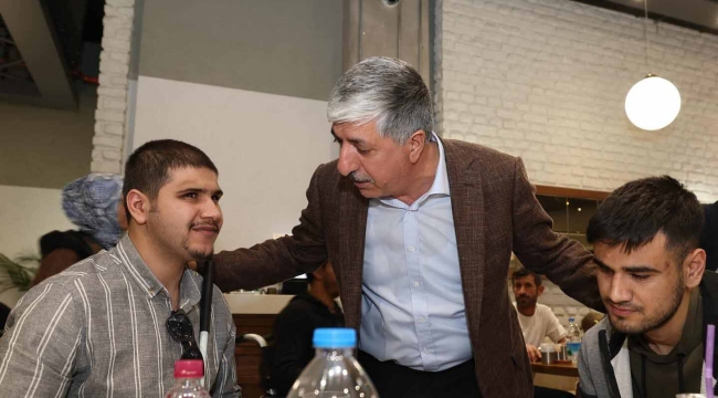 Dilovası'nda Yetim ve Görme Engellilerle Anlamlı İftar