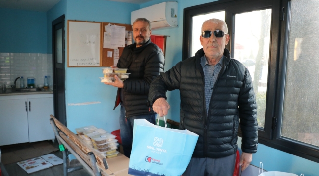 Taksici esnafı iftarda yalnız kalmıyor
