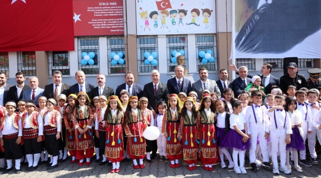 Dilovası'nda 23 Nisan Coşkuyla kutlandı