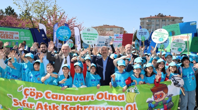 Gebze'de öğrencilerden "Sıfır Atık" Projesine destek yürüyüşü