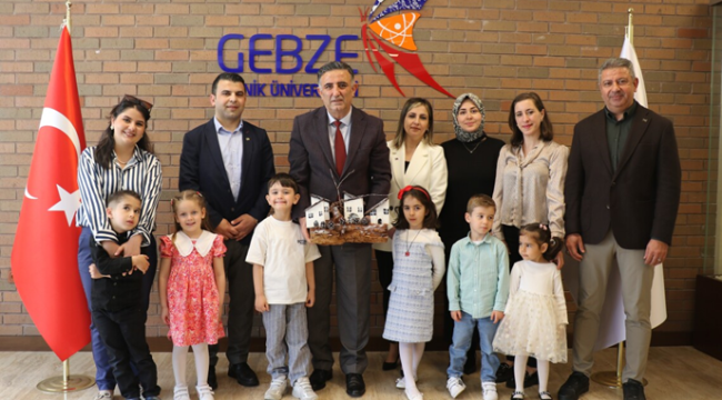GTÜ'de Rektörlük miniklerin oldu