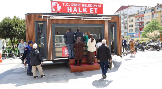 Halk Et Mobil Belediye Meydanı'nda!