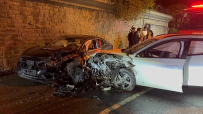 Darıca’da 2 otomobilin çarpıştığı kazada 6 kişi yaralandı