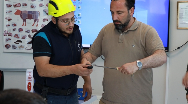 Büyükşehir'den kurban kesim elemanı kursu