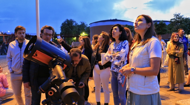 Büyükşehir'le gökyüzünün sırlarını keşfettiler