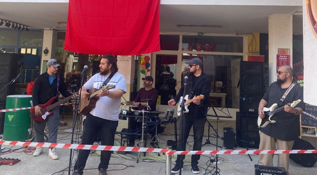 Darıcalı Grup5Yüz1 isimli müzik grubu büyük beğeni topluyor