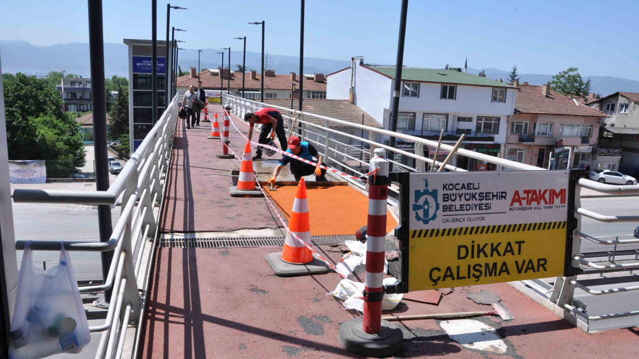 Büyükşehir’den üst geçitlere hassas dokunuş