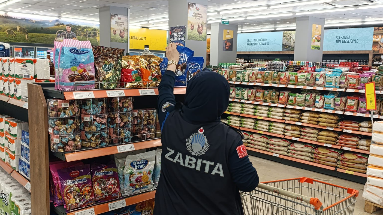 Büyükşehir zabıtası güvenli bir bayram için sahada
