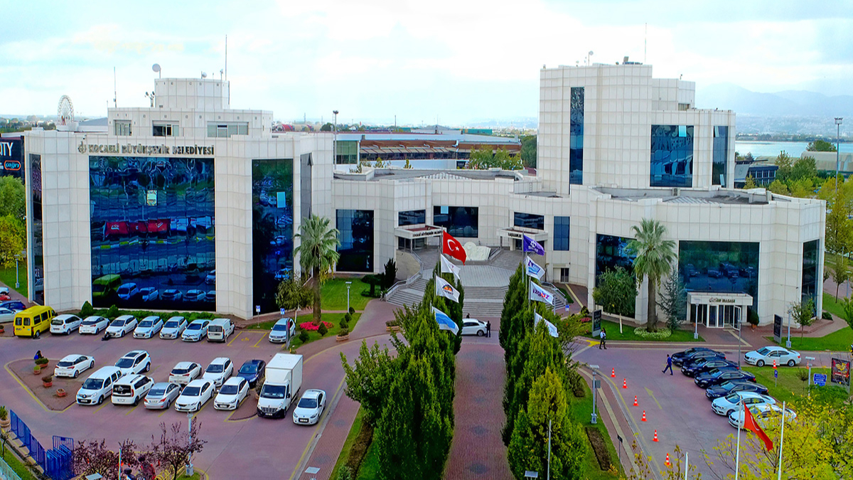 Kocaeli Büyükşehir'de önemli değişim!