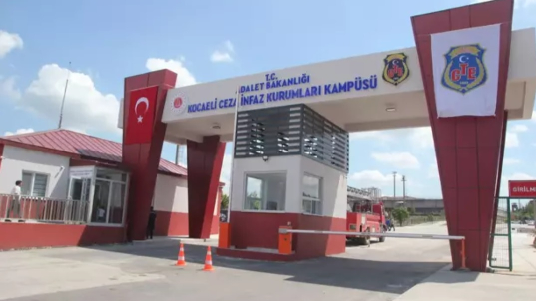 Kocaeli’de cezaevlerinden 29 kişi tahliye edildi