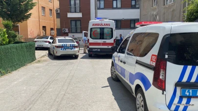 2 Kardeşin, 2 kardeşi bıçakladığı kavgada 1 polis memuru yaralandı