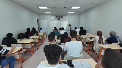 Çayırovalı öğrenciler, YKS’ye gençlik merkezinde hazırlandılar